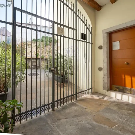 Crosada Cinque トリエステ