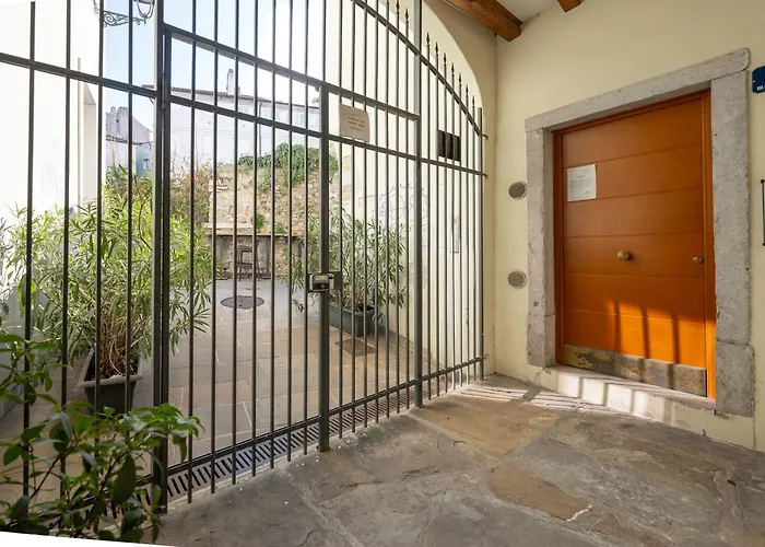 Crosada Cinque Trieste